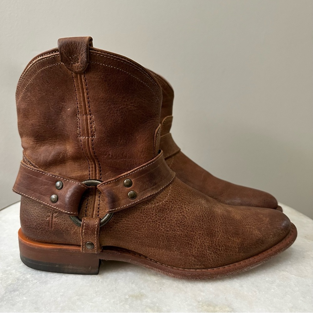 Women’s Brown Leather Harness Boots, Size 7 1/5 - Picture 3 of 16